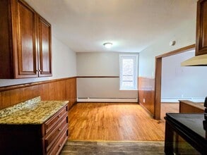 419 Front St in Catasauqua, PA - Building Photo - Building Photo