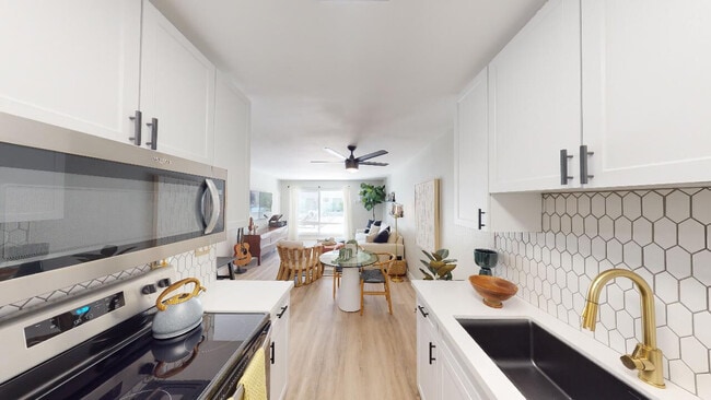 Lyric in Los Angeles, CA - Building Photo - Building Photo