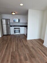 3320 Spinnaker Ln in Detroit, MI - Building Photo - Building Photo