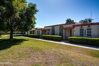 13231 N Cedar Dr, Unit AUCMWL in Sun City, AZ - Building Photo - Building Photo