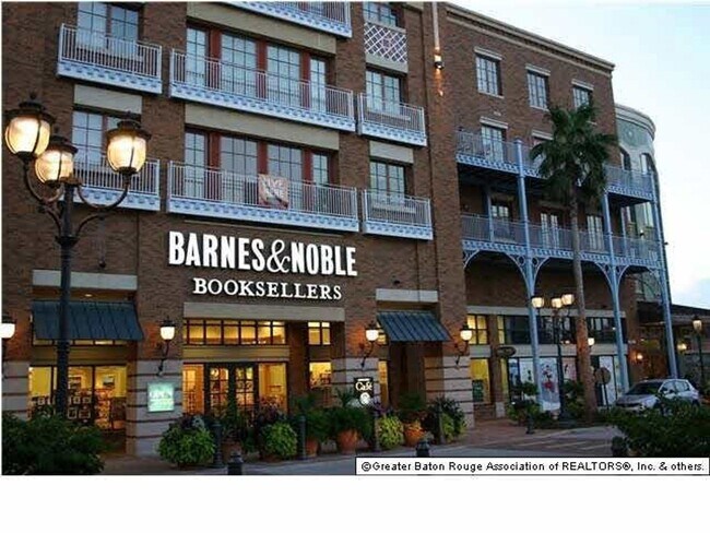 7707 Bluebonnet Blvd in Baton Rouge, LA - Building Photo - Building Photo