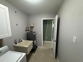 71 Mark Twain Ln in Rotonda West, FL - Building Photo - Building Photo