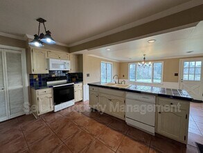 5437 Covington Rd in Fort Wayne, IN - Building Photo - Building Photo