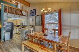 160 Pinon Causeway in Pagosa Springs, CO - Foto de edificio - Building Photo