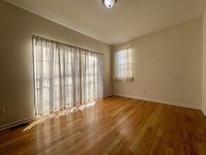 788 Avenue C in Bayonne, NJ - Building Photo - Building Photo