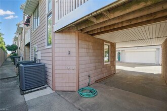 2301 Beach Castle Ln in Virginia Beach, VA - Building Photo - Building Photo