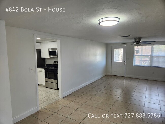 4842 Bola St in New Port Richey, FL - Building Photo - Building Photo