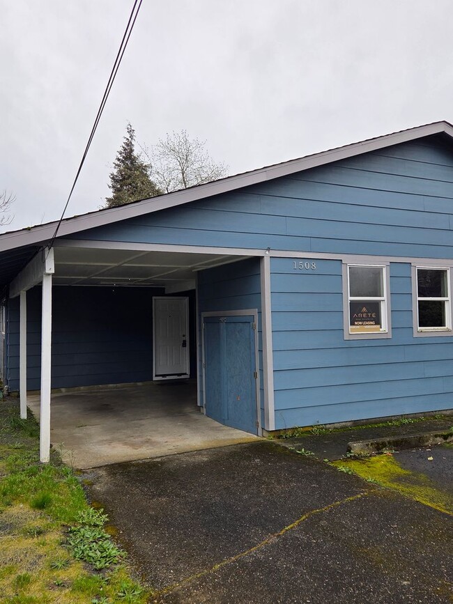 property at 1506 G St