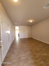 3765 Loma Jacinto in El Paso, TX - Building Photo - Building Photo