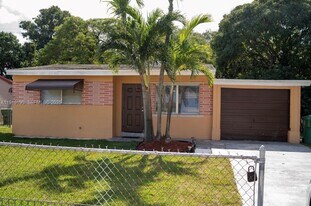 6512 SW 24th St in Miramar, FL - Building Photo