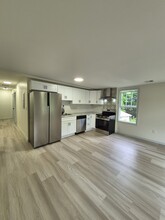 16 Elmwood St, Unit #4 in South Grafton, MA - Building Photo - Building Photo