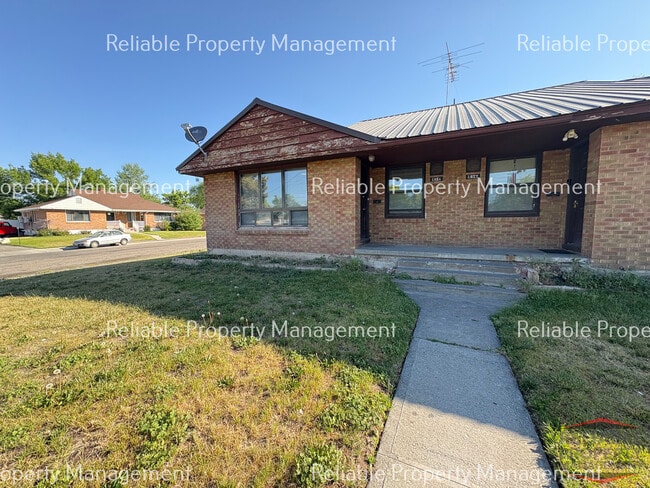 1051 Russett St, Unit 1051