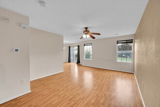 7994 S Kalispell Way in Englewood, CO - Building Photo - Building Photo