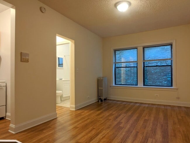 1742 N Humboldt Blvd in Chicago, IL - Building Photo - Building Photo