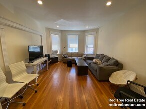 41 Orkney Rd, Unit 2 in Boston, MA - Foto de edificio - Building Photo