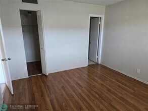 7925 S Colony Cir in Tamarac, FL - Building Photo - Building Photo