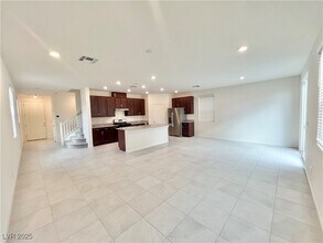 7023 Bard Ave in Las Vegas, NV - Building Photo - Building Photo