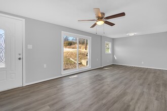 329 N Johannes St in Sapulpa, OK - Building Photo - Building Photo