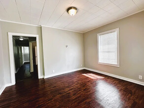 7931 7th Ct S in Birmingham, AL - Foto de edificio - Building Photo