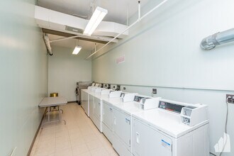 124 W Polk St in Chicago, IL - Building Photo - Building Photo