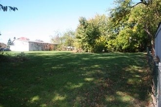 1530 Pennington Rd in Ewing, NJ - Foto de edificio - Building Photo