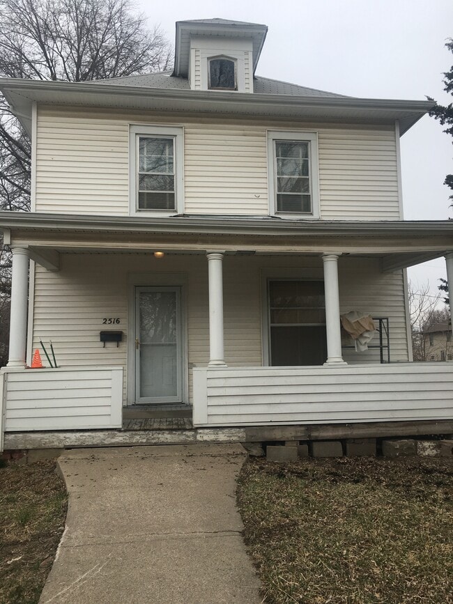 property at 2516 Wirt St