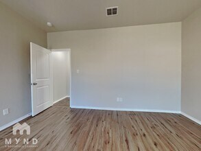 1443 Scent of Basil in San Antonio, TX - Foto de edificio - Building Photo