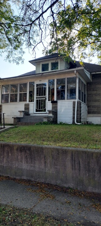 1535 West St in Rockford, IL - Building Photo