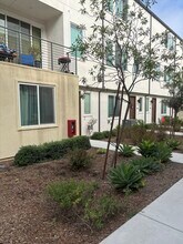 5474 Shorefront Dr in San Diego, CA - Building Photo - Building Photo