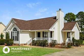 60 Knottingham Ct in Dunn, NC - Building Photo - Building Photo