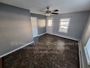 114 S Cedar St in Washington, IL - Building Photo - Building Photo