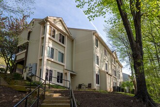 Burke Centre Station Commons in Burke, VA - Building Photo - Building Photo