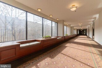 3709 S George Mason Dr in Falls Church, VA - Building Photo - Building Photo