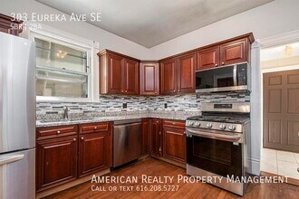 303 Eureka Ave SE in Grand Rapids, MI - Building Photo - Building Photo