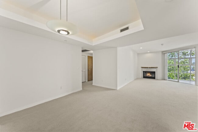 171 N Church Ln in Los Angeles, CA - Building Photo - Building Photo