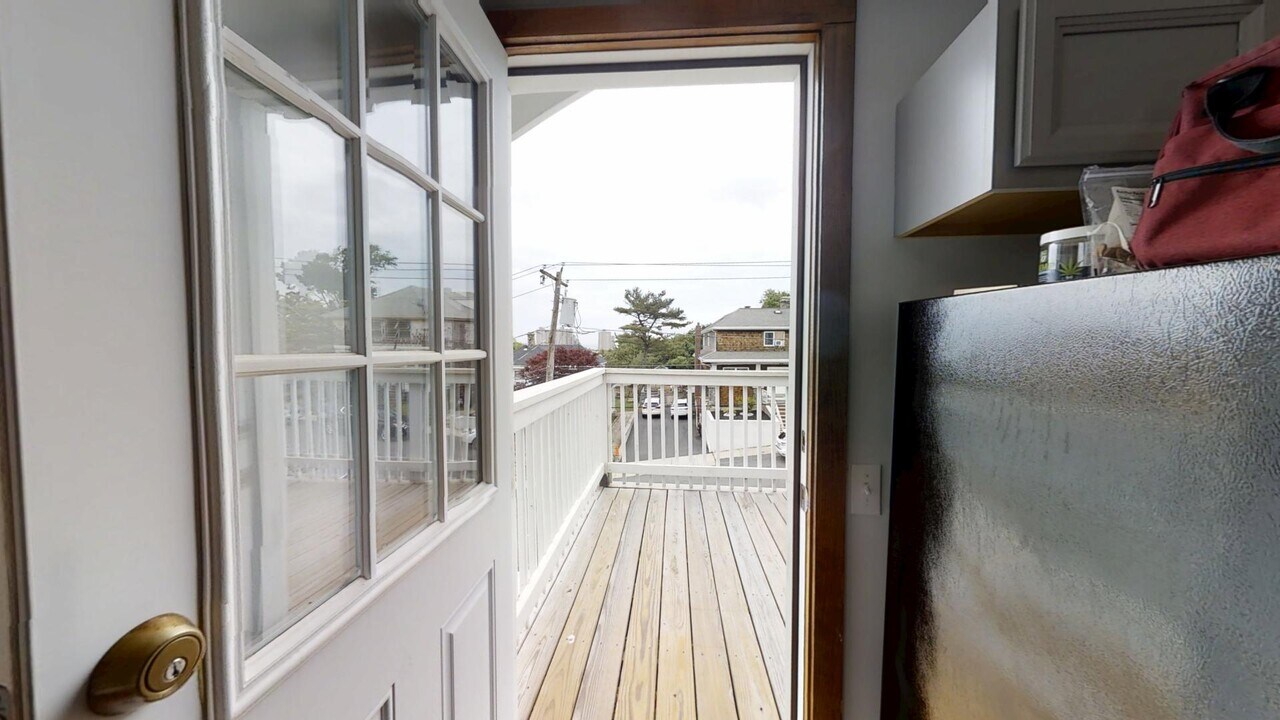 200 Harris St, Unit 2 in Revere, MA - Building Photo