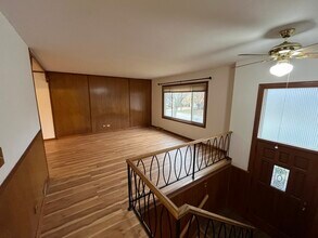562 Van Auken St in Elmhurst, IL - Building Photo - Building Photo