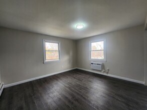 134 Tyngsboro Rd in Chelmsford, MA - Building Photo - Building Photo