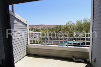 12818 Carriage Heights Way in Poway, CA - Building Photo - Building Photo
