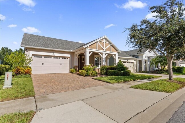 2460 Promenade Dr in St. Cloud, FL - Foto de edificio - Building Photo