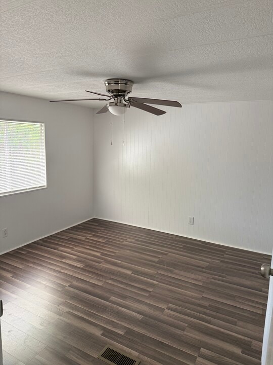 16916 Bachmann Ave in Hudson, FL - Building Photo