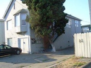 1319-1323 Ashby Ave in Berkeley, CA - Building Photo - Building Photo