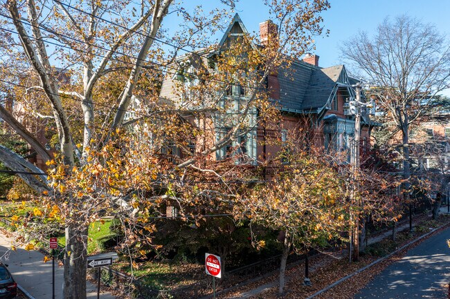 The Priory in New Haven, CT - Foto de edificio - Building Photo