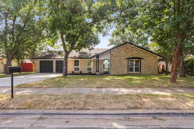 9807 Kendal Dr in Austin, TX - Building Photo - Building Photo