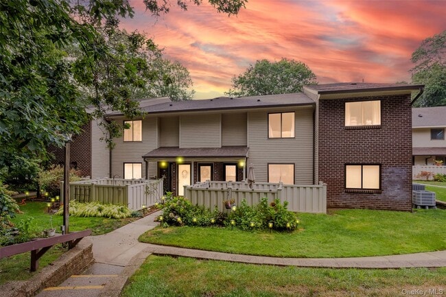 property at 703 Hilltop Ct