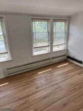 10 Lincoln Ave W in Cranford, NJ - Building Photo - Building Photo