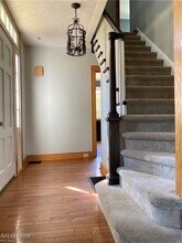 227 Crescent Dr in Akron, OH - Foto de edificio - Building Photo