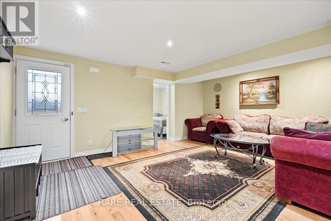 40 Lloyd George Ave in Toronto, ON - Building Photo - Building Photo