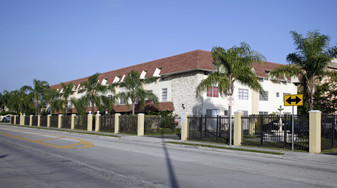 7251 SW 82nd St Apartments