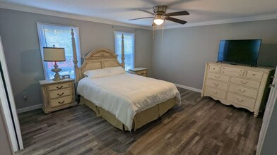 1512 Zenda St in Pensacola, FL - Building Photo - Building Photo